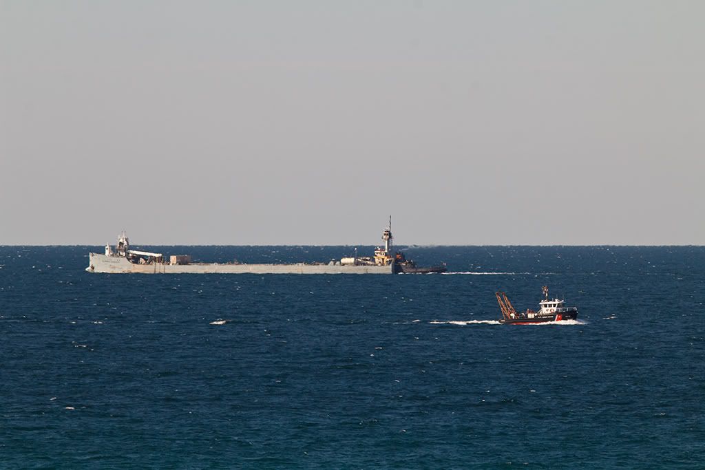 IMAGE: http://i913.photobucket.com/albums/ac335/shulgi/Takumar%20300mm%20preset/LakeMichigan9-10-12tak300c.jpg