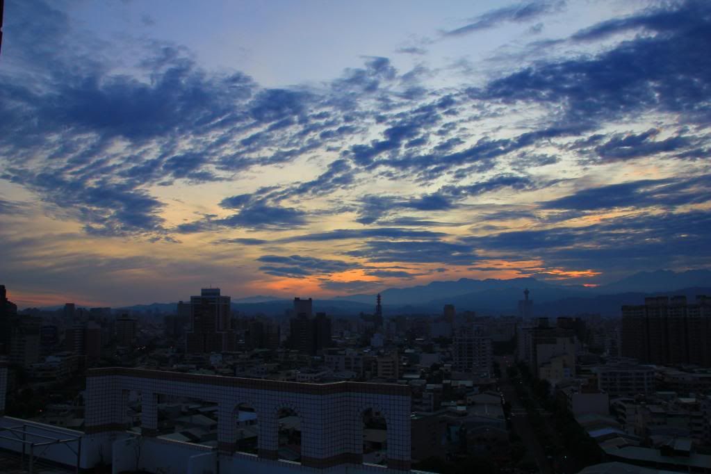 Canon-歡迎各位一起大樓慢慢蓋((生活隨意拍~不定時更新7584||小老婆汽機車資訊網